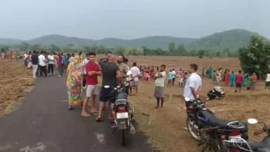 ଦେବଗଡ: କରଳଗା ଗ୍ରାମରେ ବଜ୍ରପାତରେ ଜଣେ ମହିଳା ମୃତ, ୮ ଜଣ ଗୁରୁତର