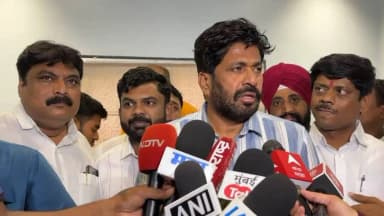छत्रपती संभाजीनगर: उद्धव ठाकरे-एकनाथ शिंदेंनी पुन्हा एकत्र यावं, 'शिवसेनेची वज्रमूठ' पाहायला काय हरकत? बच्चू कडूंचं मोठं विधान