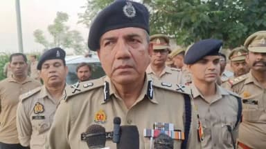 थाना गंजडुण्डवारा क्षेत्रान्तर्गत दिनांक 06-06-26 को लापता हुई 04 वर्षीय बालिका की हत्या के प्रकरण में घटनास्थल का निरीक्षण कर गठित पुलिस टीमों द्वारा की जा रही कार्यवाही के सम्बन्ध में अपर पुलिस महानिदेशक, आगरा जोन, आगरा श्री एस0के0 भगत द्वारा दी गयी बाइटः-
@Uppolice @dgpup @adgzoneagra @rangealigarh