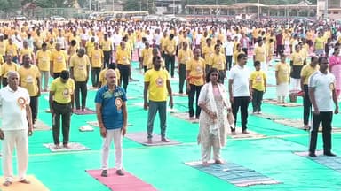 ತುಮಕೂರು: ನಗರದಲ್ಲಿ ಅಂತರಾಷ್ಟ್ರೀಯ ಯೋಗ ದಿನಾಚರಣೆ-2026: ಕೇಂದ್ರ ಸಚಿವ ವಿ. ಸೋಮಣ್ಣರಿಂದ ಉದ್ಘಾಟನೆ
