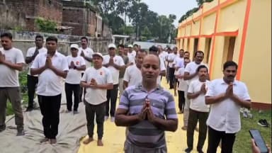 গোপীবল্লভপুর ১: নয়াগ্রাম তিন নম্বর মন্ডল বিজেপির উদ্যোগে গোপীবল্লভপুর বৌমনিলিমা পাঠাগার ময়দানে আন্তর্জাতিক যোগ দিবস পালিত হল