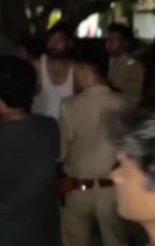 कानपुर: कल्याणपुर थाना क्षेत्र के अंबेडकरपुरम में साइलेंसर बाइक दौड़ने पर स्थानीय लोगों पर फेंका देशी बम, दो लोग हिरासत में