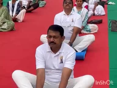 విజయనగరం అర్బన్: యోగాంధ్ర–2026 విజయవంతం చేయాలి.. ప్రతి ఒక్కరూ యోగాను అలవాటు చేసుకోవాలి: ఎంపీ కలిశెట్టి అప్పలనాయుడు