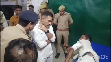 उरई: ग्राम अटरिया में बाइक सवार युवक पर दबंगों ने गोली मारकर किया घायल, युवक जिला अस्पताल में भर्ती