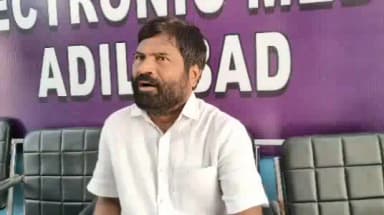 అదిలాబాద్ అర్బన్: హత్తిఘాట్ పరిసరాలలో ఇండస్ట్రియల్ పార్క్ ఏర్పాటు,ఎకరానికి రూ.40లక్షల పరిహారం ఇవ్వాలి:హత్తిఘాట్ గ్రామస్థుడు ఈశ్వర్ కుమార్