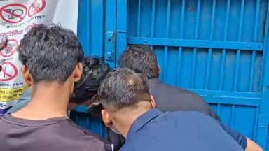 मुरादाबाद: गूगल मैप के द्वारा रास्ता भटकाए जाने के कारण कुछ मिनट की देरी से सेंटर पहुंचे दो परीक्षार्थियों की हुई छुट्टी परीक्षा