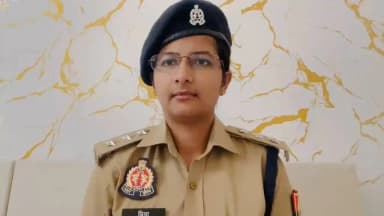#Saharanpurpolice
#बाईट
➡️आज दिनांक 21.06.2026 को थाना गागलहेडी पुलिस को सुबह सूचना प्राप्त हुई कि अंकुश पुत्र राकेश व काजल पत्नी राजू निवासी ग्राम संघालेडी थाना कोतवाली देहात दोनों द्वारा कोई जहरीला पदार्थ खा लिया गया है। इस सूचना पर तत्काल पुलिस द्वारा मौके पर पहुँचकर नजदीकी हॉस्पिटल में दोनों को भर्ती कराया गया जहाँ पर इलाज के दौरान दोनों की मृत्यु हो गई है। दोनों मृतकों के पंचायतनामे एवं पोस्टमार्टम की कार्रवाई की जा रही है। तहरीर प्राप्त कर अग्रिम विधिक कार्रवाई की जाएगी।
➡️जिसके सम्बन्ध में क्षेत्राधिकारी बेहट द्वारा दी गई बाईट
@Uppolice
@adgzonemeerut
@digsaharanpur
@aajtak
@News18UP