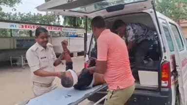 जगदीशपुर: सुलतानगंज थाना क्षेत्र में युवक की गोली मारकर हत्या मामले में ग्रामीणों ने आरोपी बदमाशों को पकड़ कर पीटा