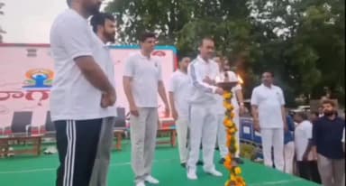 గుంటూరు: ఆరోగ్యవంతమైన సమాజ నిర్మాణానికి యోగానే పునాది: కేంద్ర సహాయ మంత్రి డాక్టర్ పెమ్మసాని చంద్రశేఖర్