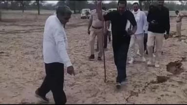लूनकरनसर: हंसेरा स्थित खेत में आई दो फीट गहरी और आधा बीघा लंबी दरार, जियोलॉजिकल विभाग ने किया निरीक्षण