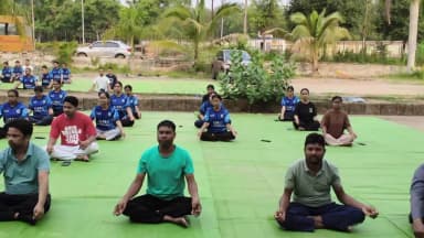 आज चिकित्सा महाविद्यालय में अंतर्राष्ट्रीय योग दिवस मनाया।