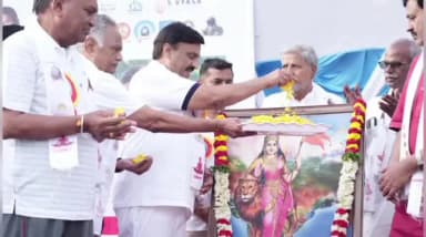 ಗಂಗಾವತಿ: ನಗರದ ಜೂನಿಯರ್ ಕಾಲೇಜು ಮೈದಾನದಲ್ಲಿ ನಡೆದ 12ನೇ ಅಂತಾರರಾಷ್ಟ್ರೀಯ ಯೋಗ ದಿನಾಚರಣೆ ಕಾರ್ಯಕ್ರಮ;ಶಾಸಕ ಗಾಲಿ ಜನಾರ್ಧನರಡ್ಡಿ ಭಾಗಿ