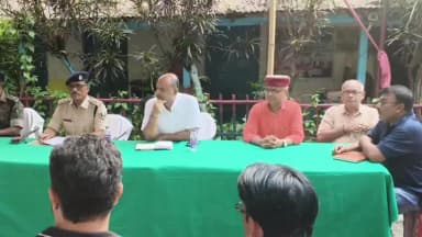 बसंतपुर: मोहर्रम में शांति व्यवस्था को लेकर एसडीपीओ सुरेन्द्र कुमार की अध्यक्षता में शांति समिति की बैठक संपन्न, उपद्रवियों पर हो