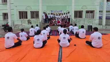 ସୋନପୁର: ଜିଲ୍ଲା ମୁଖ୍ୟ ଚିକିତ୍ସାଳୟ ଓ ସହାରଞ୍ଚଳ ଆୟୁଷ୍ମାନ ସ୍ୱାସ୍ଥ୍ୟ ଓ ଆରୋଗ୍ୟ ମନ୍ଦିର ସୁବର୍ଣ୍ଣପୁର ଆନୁକୂଲ୍ୟରେ ଅନ୍ତର୍ଜାତୀୟ ଯୋଗ ଦିବସ ପାଳିତ