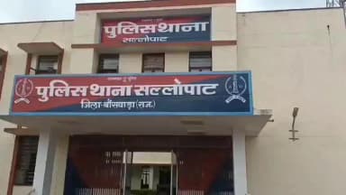 गांगड़तलाई: सल्लोपाट थाना क्षेत्र में सरकारी स्कूल के पास तंबाकू सामग्री बेचते युवक पर की गई कार्रवाई
