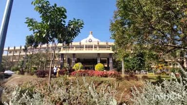 ಹಾವೇರಿ: ಜಿಲ್ಲೆಯಲ್ಲಿ ಶಾಂತಿಯುತವಾಗಿ ಜರುಗಿದ ನೀಟ್ ಪರೀಕ್ಷೆ, 2,123 ಅಭ್ಯರ್ಥಿಗಳು ಹಾಜರ್; ನಗರದಲ್ಲಿ ಅಪರ ಡಿಸಿ ಎಲ್. ನಾಗರಾಜ್