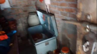 बिसवां: सेवता के महतव पुरवा गांव में चोरों ने एक घर को निशाना बनाते हुए लाखों की नगदी और जेवरात की चोरी