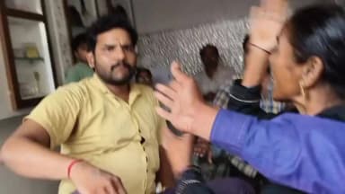पूरनपुर: सर्राफा व्यापारी के पास गिरवी रखी अंगूठी छुड़ाने पहुंची महिला के साथ हुई मारपीट