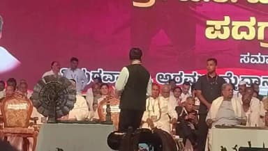 ಶಿಡ್ಲಘಟ್ಟ: ಕೆಪಿಸಿಸಿ ನೂತನ ಅಧ್ಯಕ್ಷ ಬಿಕೆ ಹರಿಪ್ರಸಾದ್ ಅವರ ಪದಗ್ರಹಣಕ್ಕೆ ಬೆಂಬಲಿಸಿದ ಕಾರ್ಯಕರ್ತರಿಗೆ ನಗರದಲ್ಲಿ ಶುಭ ಹಾರೈಸಿದ ಪುಟ್ಟು ಆಂಜಿನಪ್ಪ..!