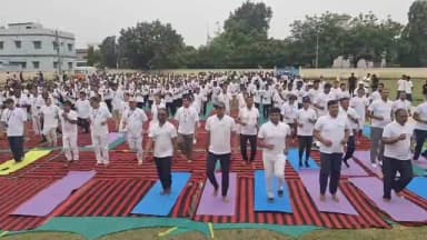 21जून 2026 को 12वें अंतर्राष्ट्रीय योग दिवस के अवसर पर पूर्णिया जिला मुख्यालय स्थित डॉ भीमराव अंबेडकर छात्रावास परिसर में जिला स्तरीय योग कार्यक्रम का आयोजन किया गया।