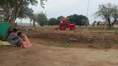 #Gram Post MIT Gai mein jabardasti dusre ka jameen per tractor Chala kar kabja Kiya ja raha hai @