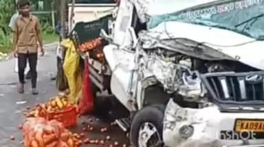 കുന്നത്തൂർ: ആനയടി പാലത്തിന് സമീപം രണ്ട് വാഹനങ്ങൾ കൂട്ടിയിടിച്ച് അപകടം