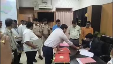 मुशहरी: नए जिलाधिकारी कुमार गौरव ने संभाला पदभार ,समाहरणालय में किया प्रभकार ग्रहण