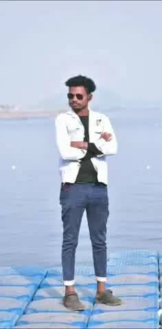 चरही तापिन निवासी विनय कुमार पिता अमन महतो पिछले दो माह से लापता हैं. जिन्हें मिले 8809749016, 7970364626 पर जानकारी दे