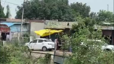 खेकड़ा: बड़ागांव पेरीफेरल एक्सप्रेस वे कट के पास होटल संचालक की दबंगई का वीडियो वायरल, युवक को लोहे की रॉड से बेरहमी से पीटा