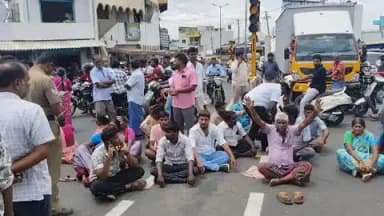 திருப்பூர் தெற்கு: செட்டிபாளையம் பகுதியில் பெண்கள் உட்பட பொதுமக்கள் சாலை மறியல் போராட்டம்