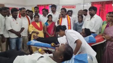 தருமபுரி: முதல்வர் ஜோசப் விஜயின் 52-வது பிறந்தநாள் விழா: பச்சிளம் குழந்தைகளுக்கு தங்க மோதிரம், ரத்ததான முகாம், அன்னதானம் –