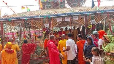 मढ़ौरा: हसनपुरा में सतचंडी महायज्ञ 23 जुन तक होगा आयोजित, दुर्गा माता के मूर्ती का कराया नगर भ्रमण