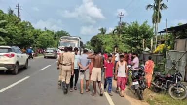 বিশালগড়: চড়িলাম ত্রিমুখী যান সংঘর্ষ আহত একাধিক