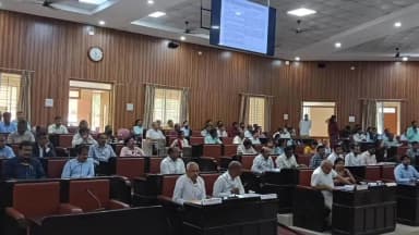 ಮಡಿಕೇರಿ: ನಗರದಲ್ಲಿ ಸಂಸದ ಯದುವೀರ್ ಒಡೆಯರ್ ಅಧ್ಯಕ್ಷತೆಯಲ್ಲಿ ದಿಶಾ ಸಭೆ