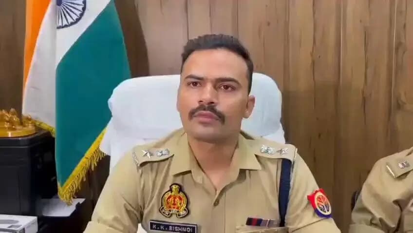 थाना बबराला क्षेत्रान्तर्गत दुष्कर्म के एक अभियोग के सफल अनावरण पर #SPSambhal श्री कृष्ण कुमार द्वारा डॉग स्कावड टीम के डॉग "मैरी" को 10,000/- रूपये के नगद पुरूस्कार से सम्मानित किये जाने के सम्बन्ध में #SPSambhal श्री कृष्ण कुमार की बाइट।
#UPPolice https://t.co/NNtCJaAWTA