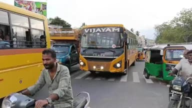 చిత్తూరు అర్బన్: చిత్తూరు గిరింపేటలో రెండు ద్విచక్ర వాహనాలు డి ఒకరికి తీవ్ర గాయాలు
