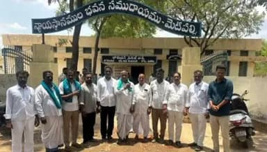 కోరుట్ల: రైతులపై పెట్టిన అక్రమ కేసులు ఎత్తివేయాలి : జిల్లా రైతు నాయకులు పన్నాల తిరుపతిరెడ్డి