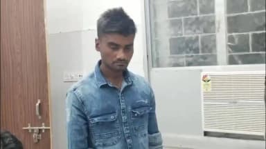 जमुआ: पॉक्सो एक्ट मामले में फरार अभियुक्त सुभाष साव गिरफ्तार, मेडिकल जांच के बाद कोर्ट में पेश, न्यायिक हिरासत में जेल भेजा ।
