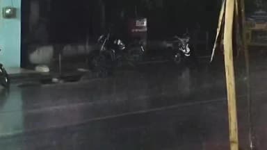 బనగానపల్లె: బనగానపల్లెలో ఉరుములు మెరుపులతో కూడిన వర్షం