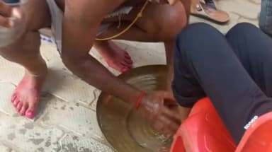 रायबरेली: छतोह ब्लॉक अन्तर्गत भगौती प्रसाद द्विवेदी द्वारा बभनपुर गांव में हनुमान मंदिर के स्थापना दिवस पर भव्य भंडारा