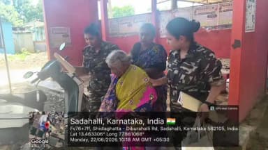 ಶಿಡ್ಲಘಟ್ಟ: ಜೇನುಹುಳ ದಾಳಿಗೆ ಒಳಗಾದ ವೃದ್ಧೆಗೆ ಅಕ್ಕಪಡೆಯಿಂದ ಮಾನವೀಯ ನೆರವು; ತಾಲ್ಲೂಕಿನಾದ್ಯಂತ ವಿವಿಧೆಡೆ ಜಾಗೃತಿ ಕಾರ್ಯಕ್ರಮ..