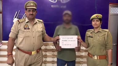 घोसी: घोसी थाने की पुलिस ने ऑनलाइन फ्रॉड का शिकार हुए व्यक्ति के खाते में वापस कराया ₹30,000, पीड़ित ने दिया धन्यवाद