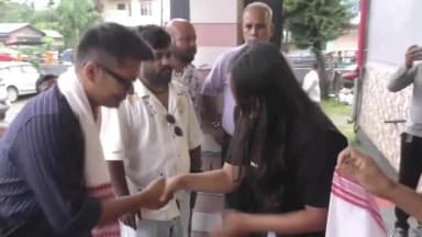 দুধনৈ: দুধনৈ অম্বিকা চিনে পেলেচত চুপা চুপি চিনেমাৰ অভিনেতা, পৰিচালক, কলা-কুশলীৰ টীম আহি উপস্থিত হয়
