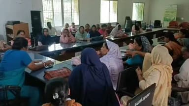 महागामा: बाल विकास परियोजना कार्यालय में आंगनबाड़ी सेविकाओं की बैठक आयोजित, प्रधानमंत्री मातृ वंदना योजना के बारे में दी जानकारी