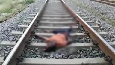 चंदौली: छित्तों गांव के समीप ट्रेन की चपेट में आने से युवक की हुई मौत