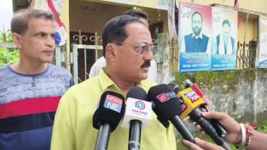 ধুবুৰী ভাগ: ধুবুৰীত অগপ কাৰ্যালয়খন তলা লগাই দিয়াক লৈ অগপৰ নেতাৰ প্ৰতিক্ৰিয়া।