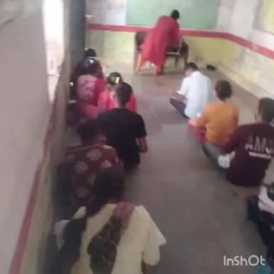कैलारस: भोज विश्वविद्यालय की परीक्षा को लेकर विवाद, नकल और अव्यवस्थाओं के आरोप