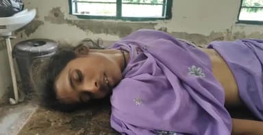 పుంగనూరు: ద్విచక్ర వాహనం నుంచి జారిపడ్డ వివాహిత మృతి