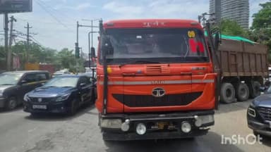 गुरुग्राम: बेकाबू ट्रॉले ने मारी कई गाड़ियों को टक्कर, क्लीनर चलते ट्राले से नीचे गिरा, कुचलकर हुई मौत