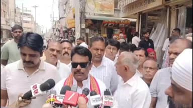 सिरसा: स्ट्रॉर्म वाटर प्रोजेक्टर को लेकर दुकानदारों व व्यापारियों में रोष, नगर परिषद चेयरमैन पहुंचे रोड़ी बाजार